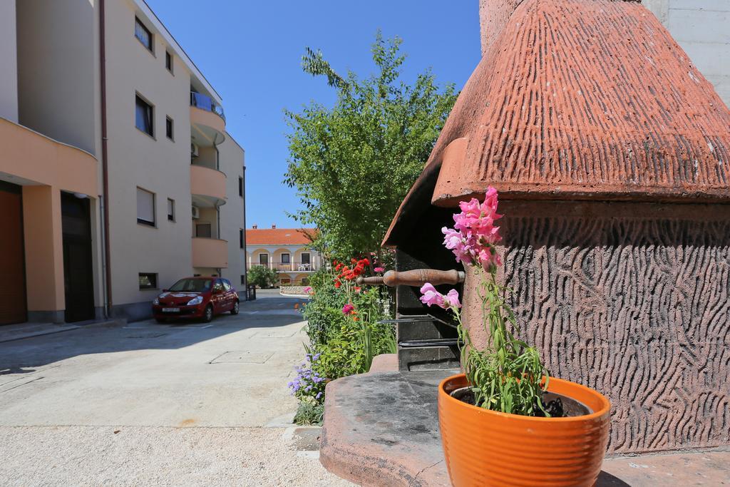 זאדאר Apartments Bobi מראה חיצוני תמונה